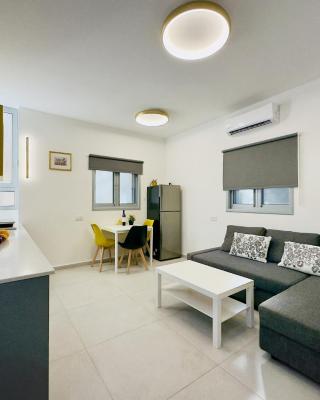 Amazing 2Rooms Apt in Bat Yam - Step by the beach