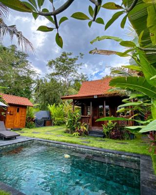 The Hidden Escapes Manggis- Stunning Hidden Gem Villa with Pool, Sauna & Ice Bath