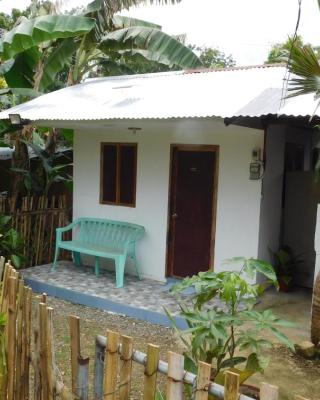 Cute Quiet Private Room w own Kitchen, CR, Porch