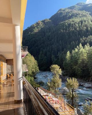 Wabi Sabi Riverside Hostel
