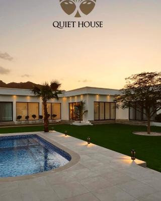 Quiet House villa