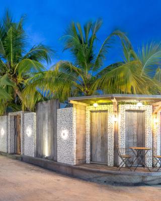 Brickwood Rasdhoo- Beach front