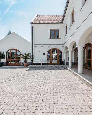 Weingut & Gästehaus zum Seeblick - Familie Sattler
