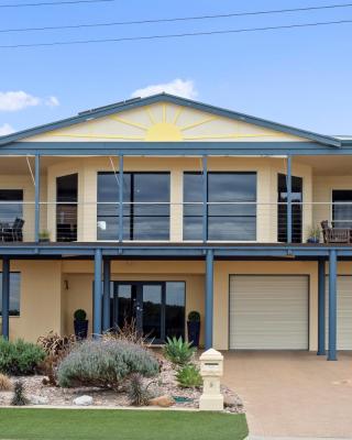 Beachside Escape on The Esplanade