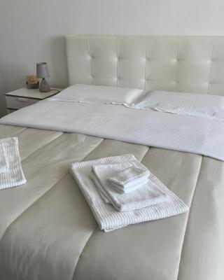 Cavour16 rent bedrooms