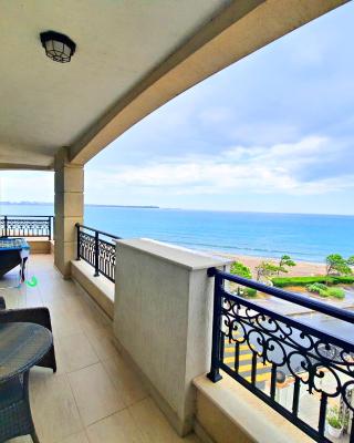 Private Apartments by the sea with a large terrace in Apart hotel!