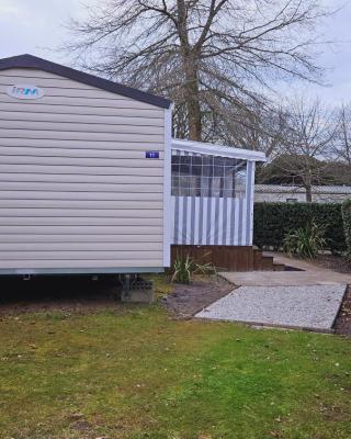 Joli Mobil home N°11, 4ch tout confort et spacieux
