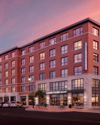 Courtyard by Marriott Portland Downtown/Waterfront