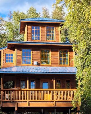 The Eagle's Nest Treehouse Cabin
