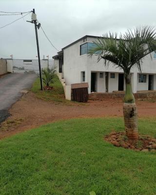 BF Dlamini Guesthouse