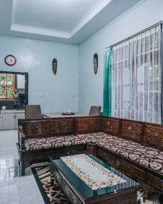 Agus Hidden Homestay - Banjar Sweet Village