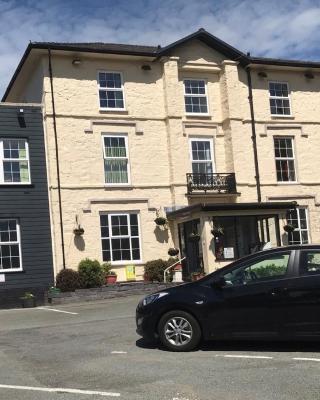 Padarn Hotel