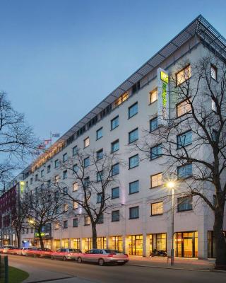 Holiday Inn Express Berlin City Centre, an IHG Hotel