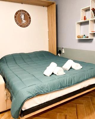Apollo 4 - Luxury Apartment (City Center Studio)