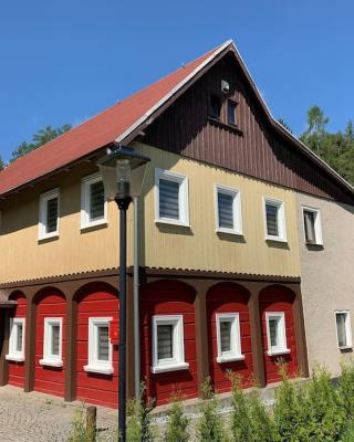 Wellness & Wirlpool-Oase am Wald - Waldferienhaus Dunja in Oybin
