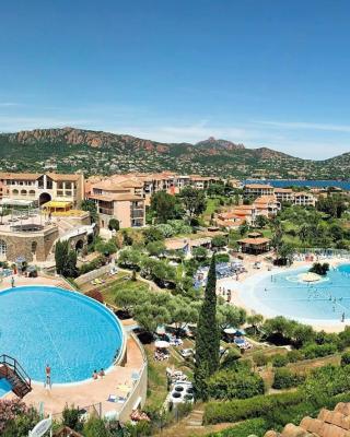 Agay Cap Esterel, le village Belvédère T2 climatisé Rez-de-Jardin, Vue Mer, Piscine et Parking inclus