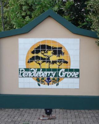 86 Pendleberry Holiday Grove
