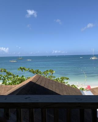 Family Comfort in Jamaica - Enjoy 7 miles of White Sand Beach! villa