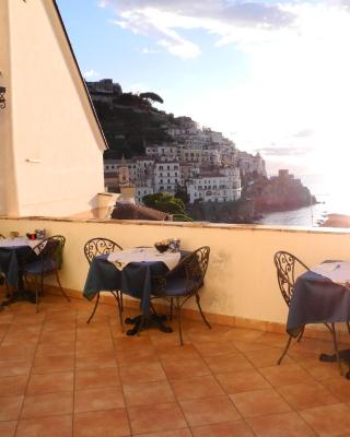 Hotel Croce Di Amalfi