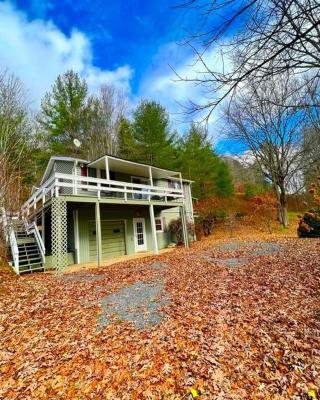 Home in Newland with River Views