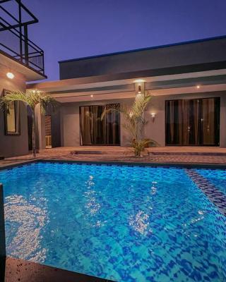The Luxury Villa -Private Pool-