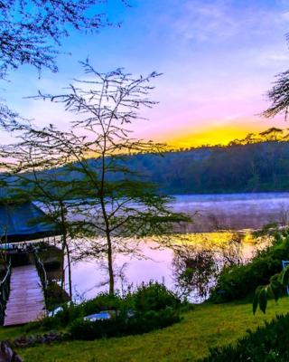 Crater Lake Tented Camp And Game Sanctuary