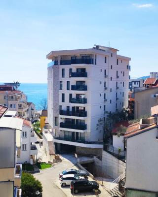 Apartments LORA in Bonila