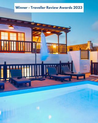 Villa Vista Reina - Luxury 6 Bedroom - Heated Pool- Views - Pool Table - Vista Lobos - Playa Blanca