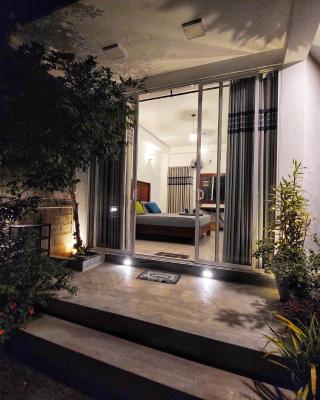 CHEN VILLA - Near Airport
