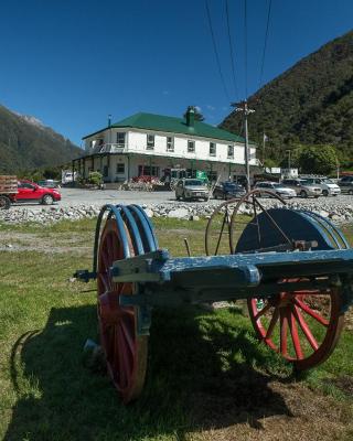 Otira Stagecoach Hotel