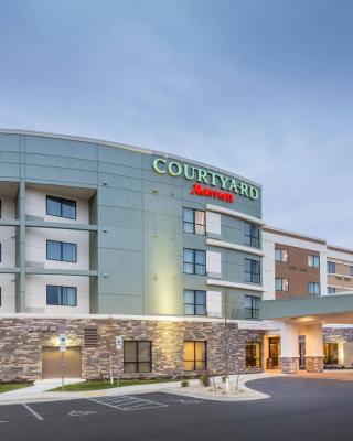 Courtyard by Marriott Bismarck North