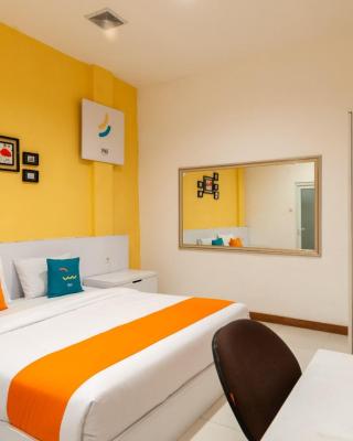 Sans Hotel Finest Medan