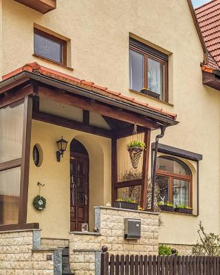 3 Bedroom Stunning Home In Jena