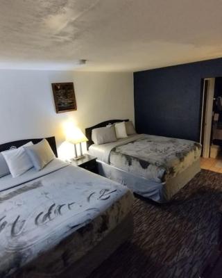 OSU 2 Queen Beds Hotel Room 126 Wi-Fi Hot Tub Booking