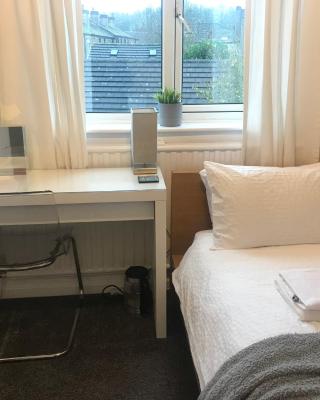 fAiRy DeLL Guesthouse, with cozy lockable rooms, tv, tea tray with choccies, free wifi and parking, 24hr check in, COA, all are welcome