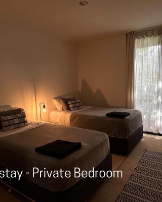 Homestay - Yarra River Boulevard