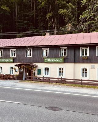 POD SVATOU ANNOU - penzion a řízkovna