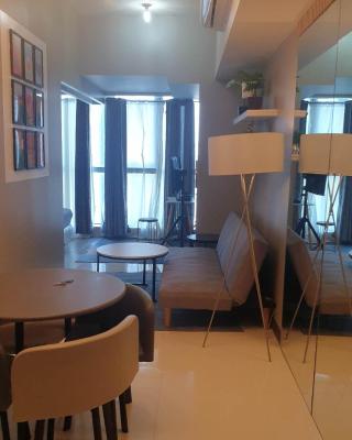 Uptown Parksuites Tower 1 BGC