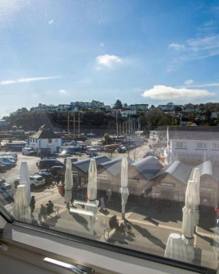 Ocean Cabins No 11 At The Square - Saundersfoot