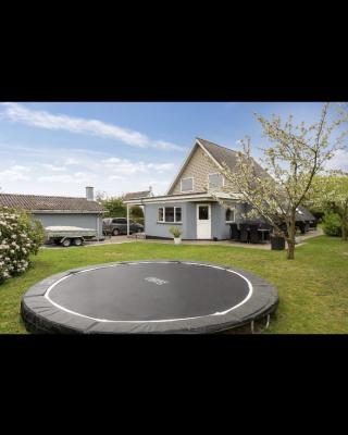 Big villa in stege near møns klint with trampolin