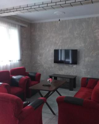 Family Hotel "Big House"