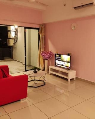 HP402- Two Bedroom Apartment- Wifi- Netflix- Parking- Cyberjaya -New, 3061