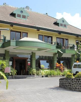 Hotel Winotosastro Garden