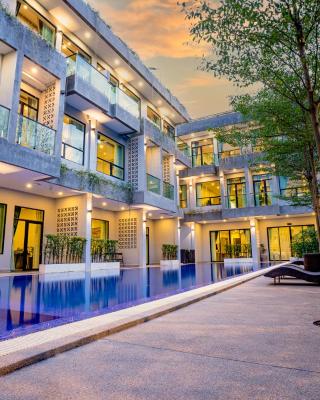 Rainforest Hotel by NSUN
