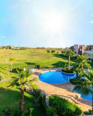 Cozy Golf Apartment Wifi 4k-TV Netflix