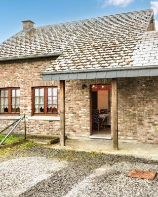 Nice Home In Somme-Leuze With Wifi
