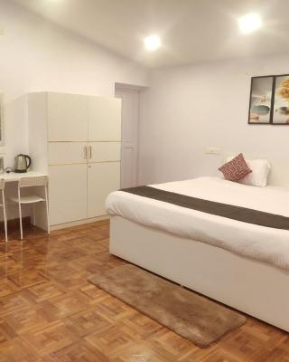 Chill Breeze Castle - 4BHK Villa with Captivating city view & Mountain view, Wifi, Campfire, Homemade Food