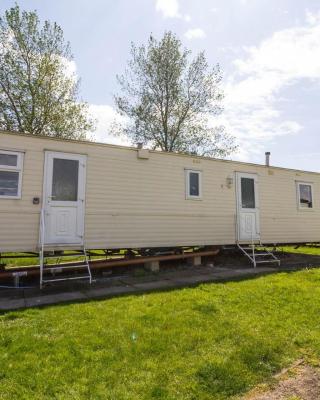 Spacious 8 Berth Caravan For Hire At Southview Holiday Park Ref 33002tc