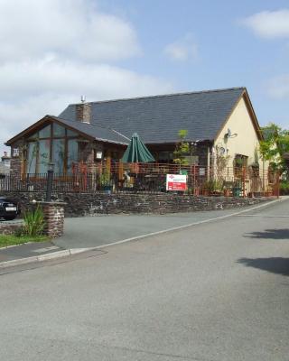 Castle Lodge - Brecon Beacons Accommodation