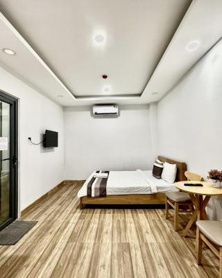 The Jade Hotel near Tan Son Nhat Airport